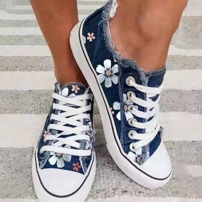 Blooming Blossoms Canvas Flats - Retro Floral Print Lace-up Sneakers